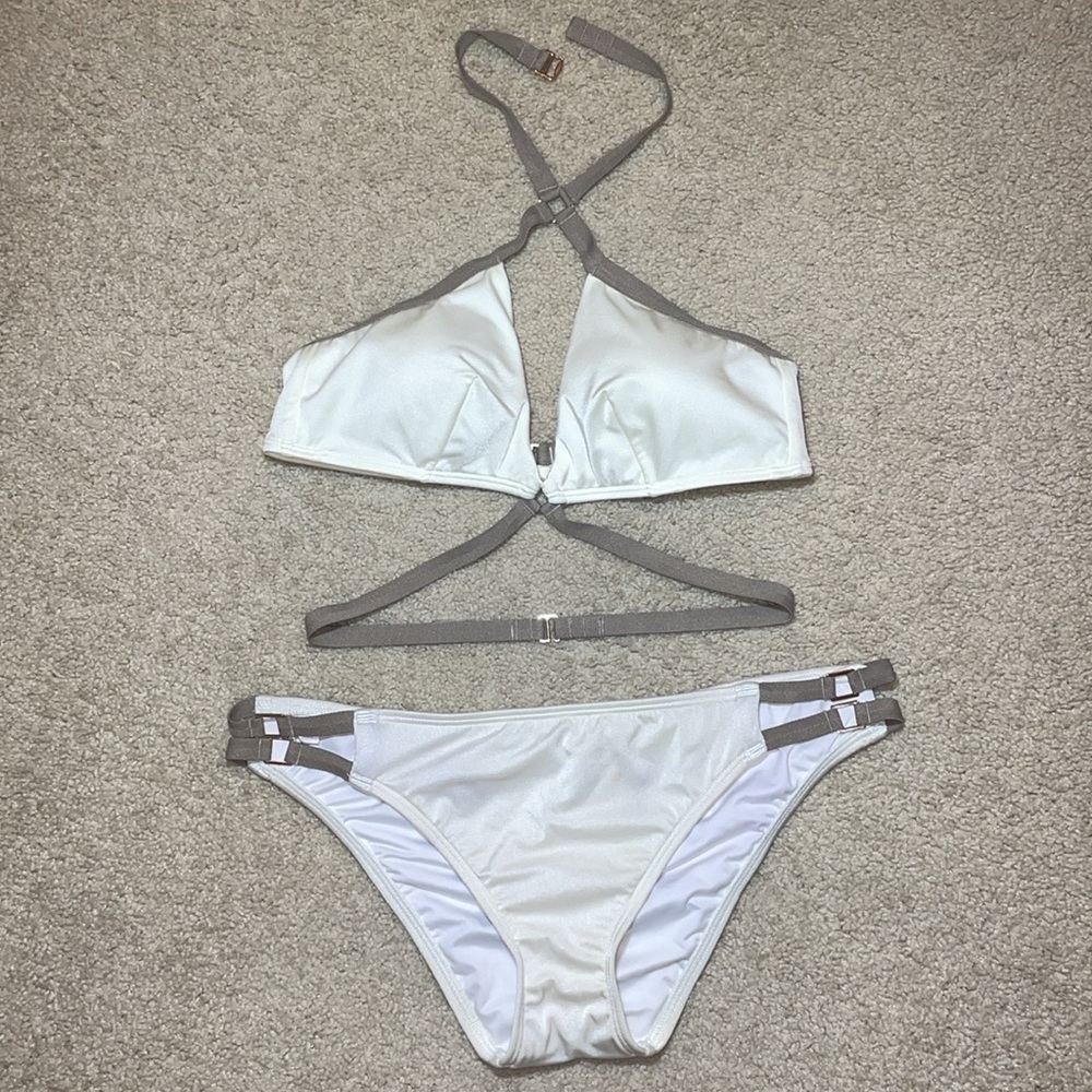 Victoria’s Secret Very Sexy “Love Bikini” Strappy top choker closure Rare - Picture 2 of 7